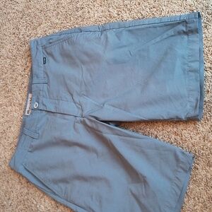 Travis Mathew Golf Shorts, 32